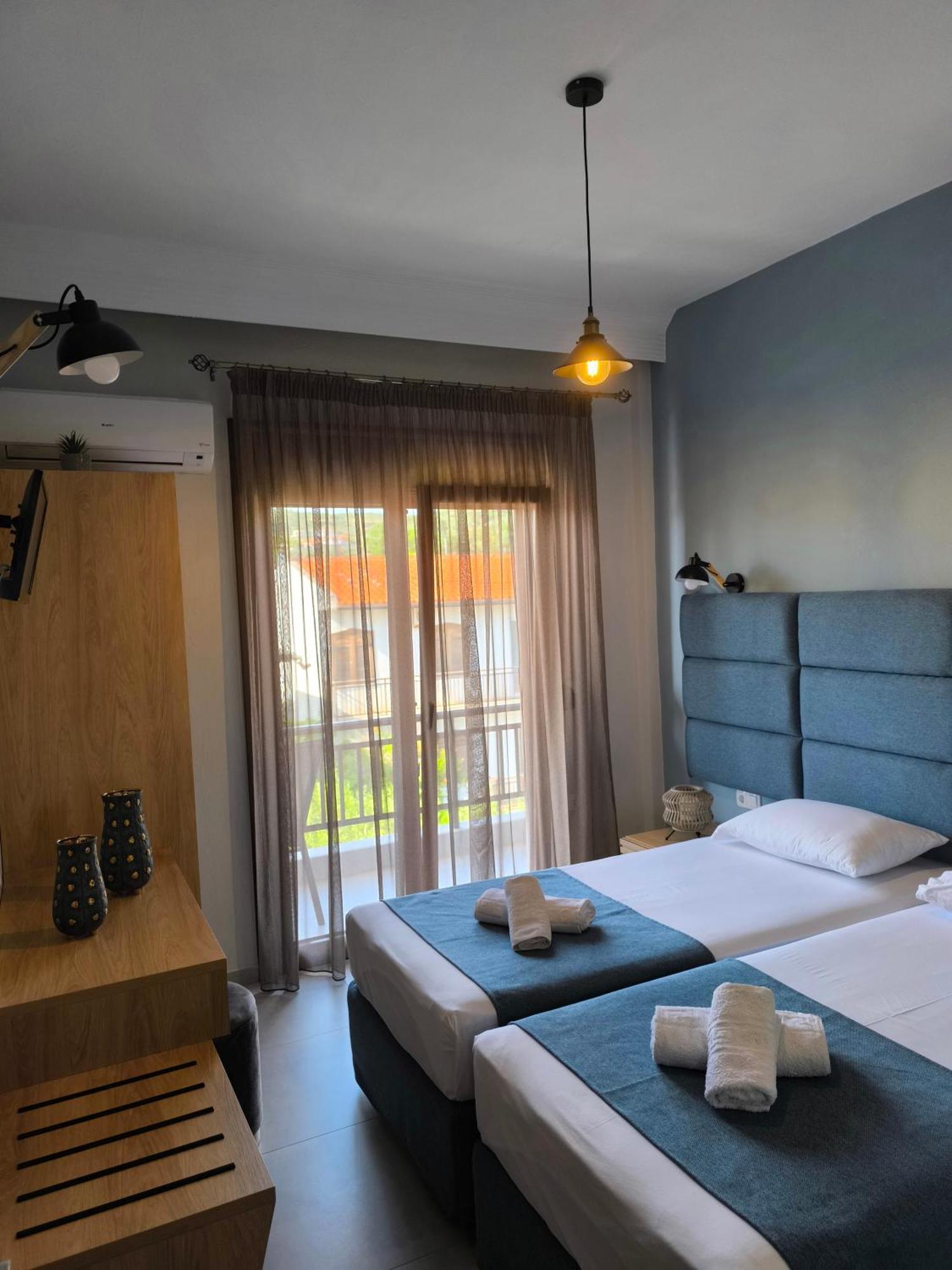 Maria Rooms To Let オウランオウポリ エクステリア 写真
