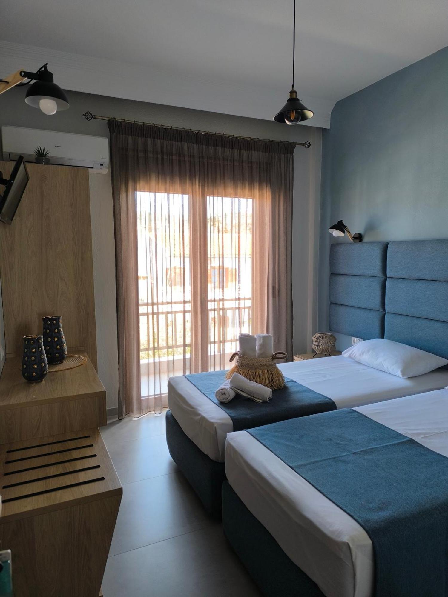 Maria Rooms To Let オウランオウポリ エクステリア 写真